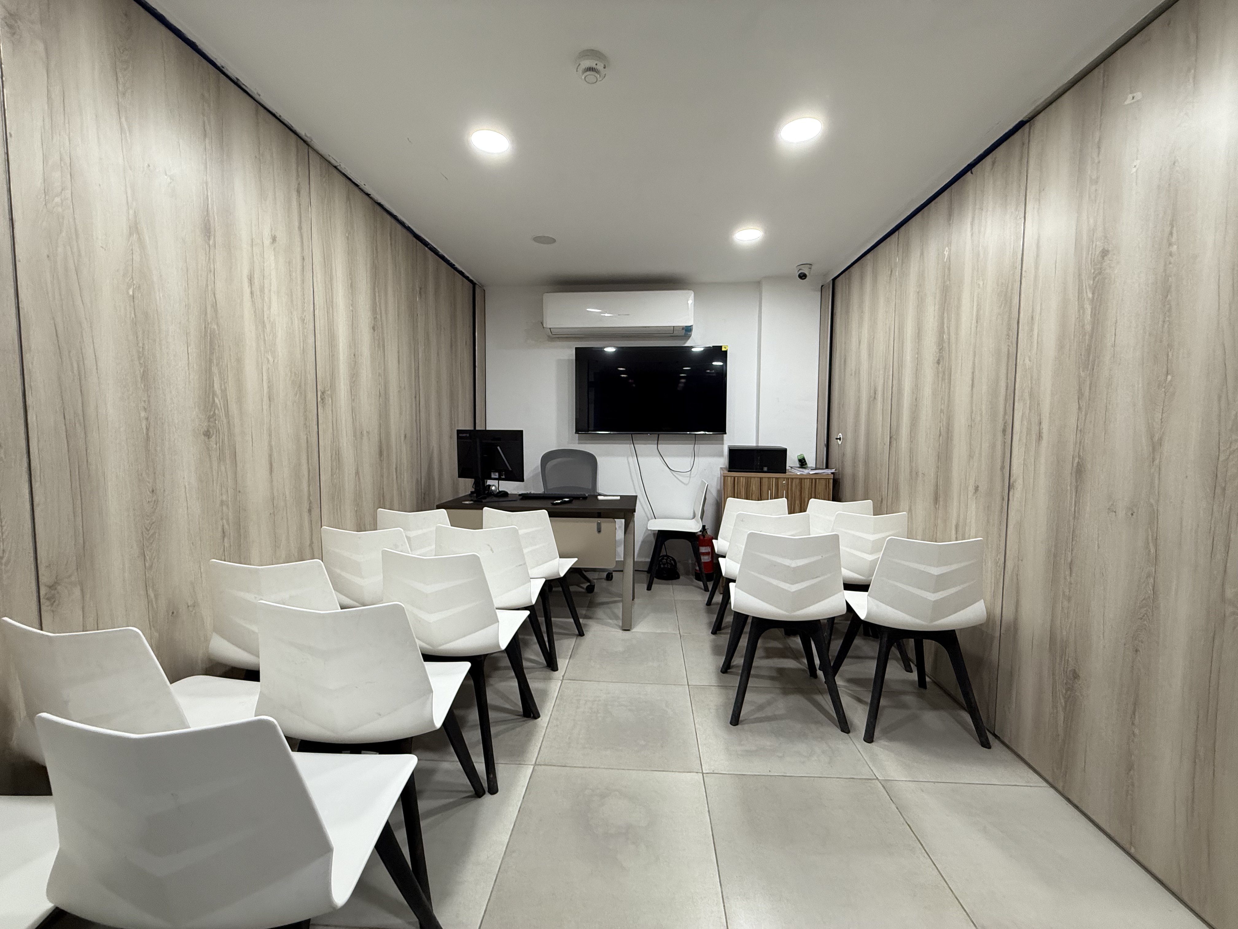 Maac Rajouri Classroom